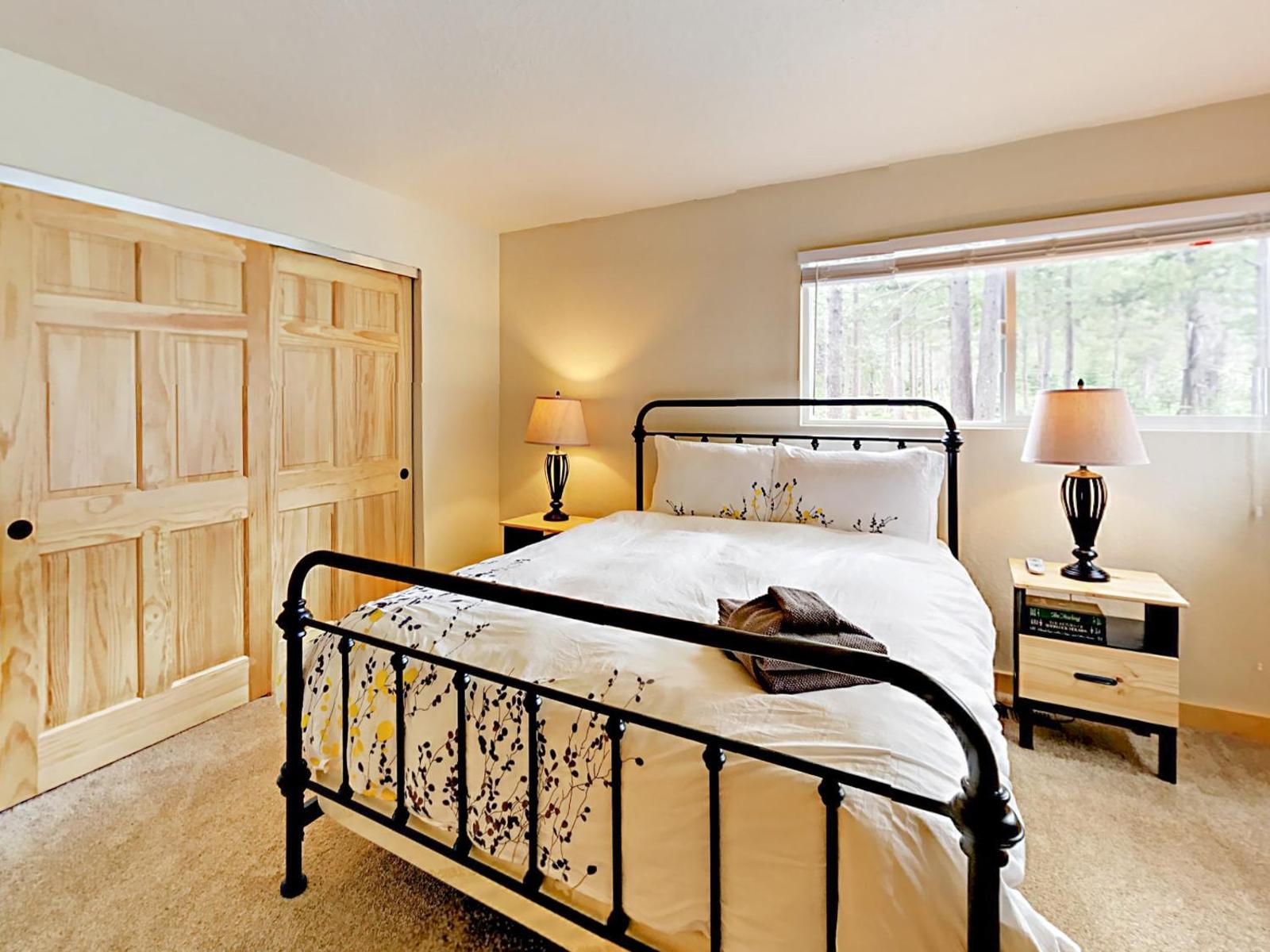 Wooded Retreat in So. Lake Tahoe Home Main image 2